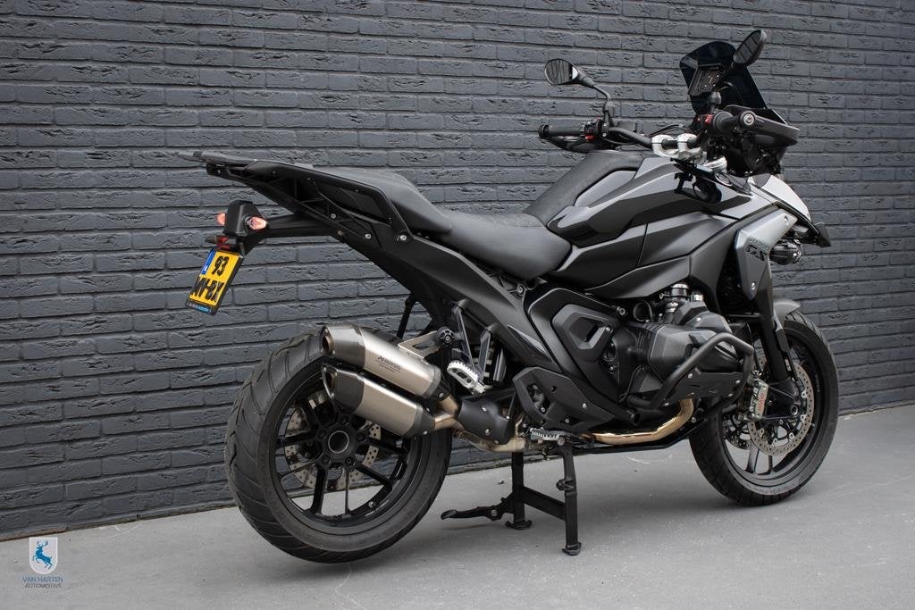 BMW R 1300 GS Triple Black / Custom zadel / Akrapovic / Gesm, Einsteinlaan 5
2289 CC  Rijswijk, NL, Toermotor, 1300 cc, Handgeschakeld