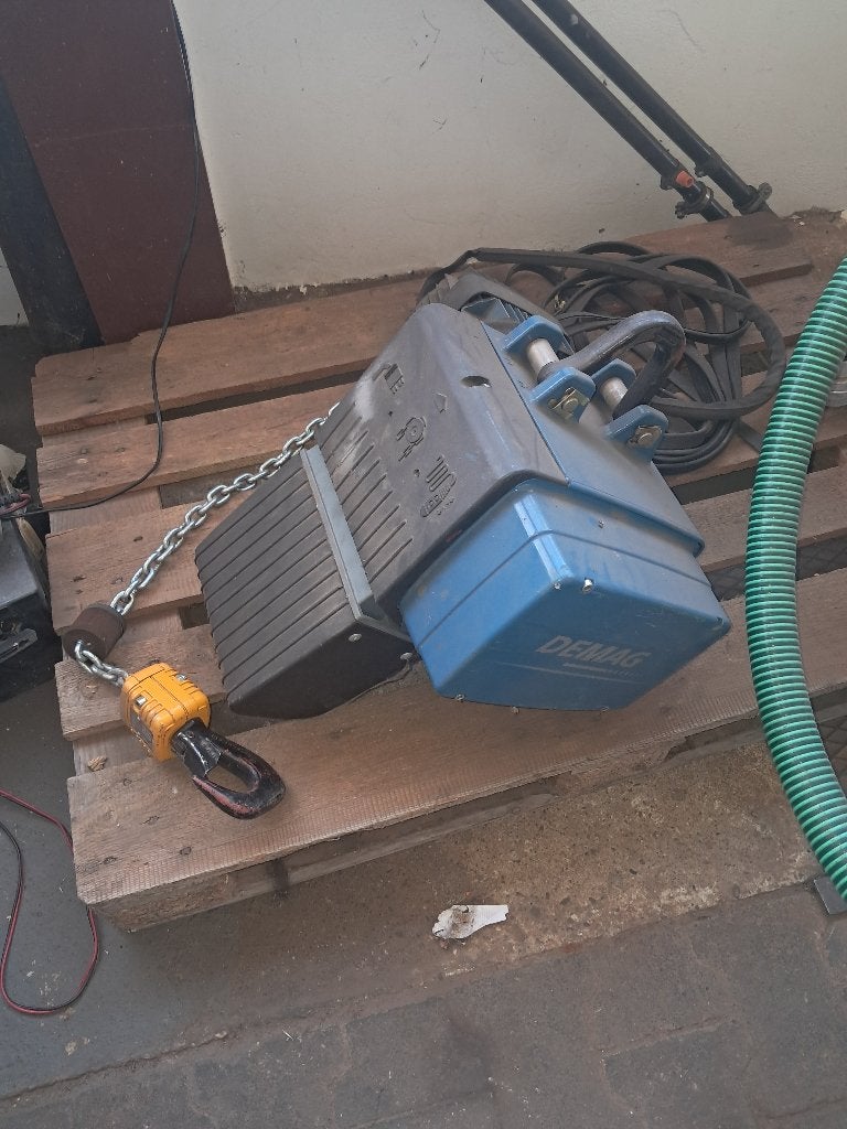 Demag DC-Pro 2- Elektrische Takel - Gebruikt, Doe-het-zelf en Verbouw, Lieren en Takels, Ophalen, Gebruikt, Elektrisch