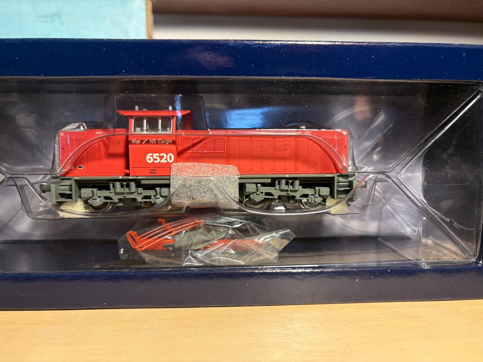 Liliput dieselloc NS 6520 Cargo uitvoering, Gelijkstroom, Verzenden, Wagon, Liliput