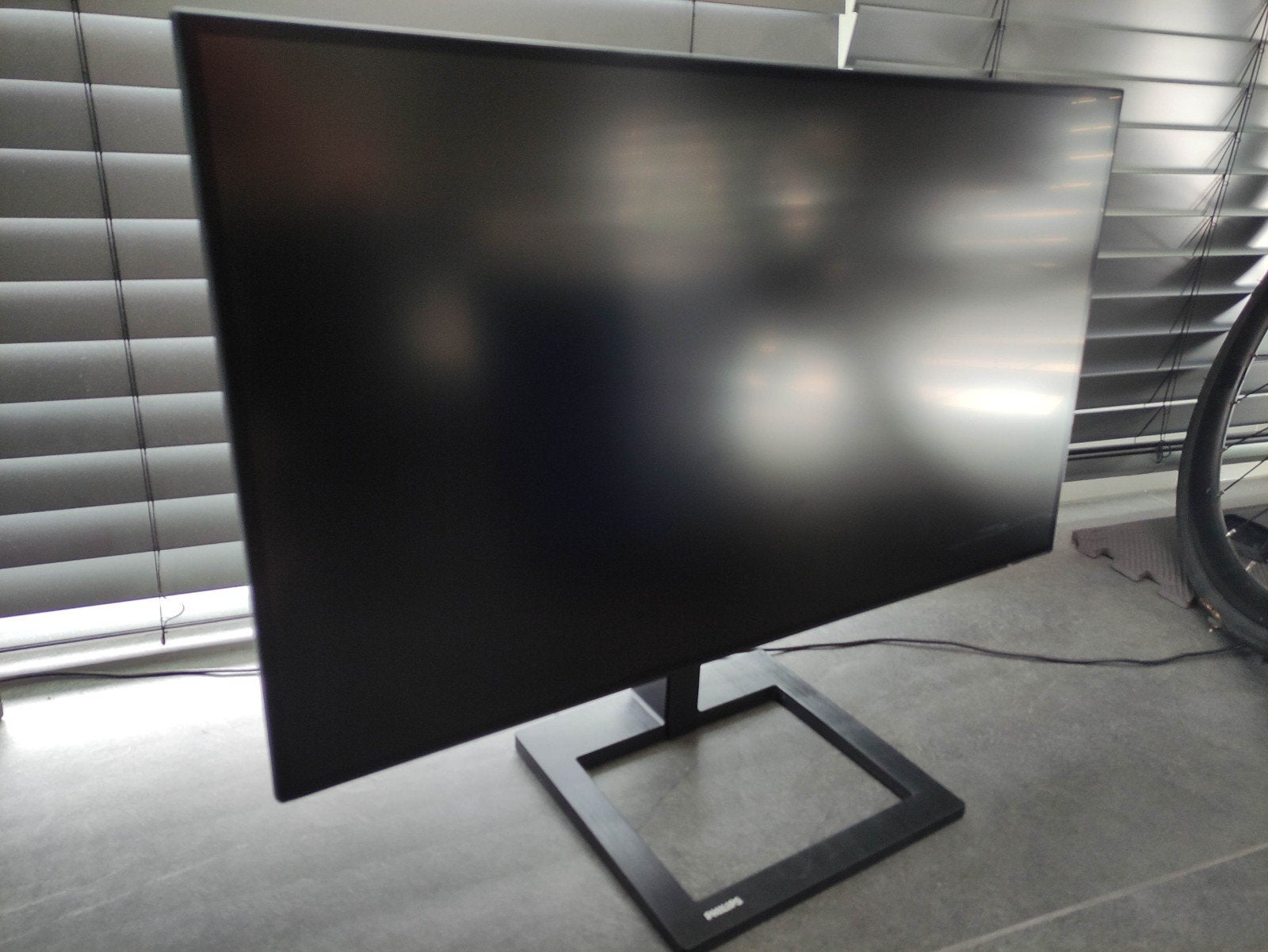 Philips beeldscherm 27.55 inch (70 cm) - Zeer goede staat, Philips, HDMI, Zo goed als nieuw, Ophalen