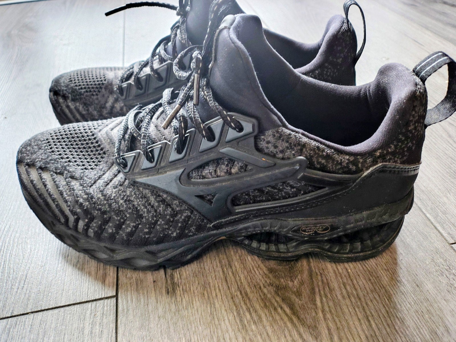 Mizuno Infinity Wave Hardloopschoenen. Maat 43. - Zwart, Mizuno, Zwart, Overige maten, Ophalen of Verzenden