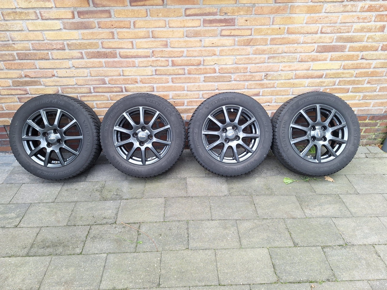 4 Vredestein winterbanden 195/60 R15 88T M+S, Ophalen, Gebruikt, 15 inch, Banden en Velgen