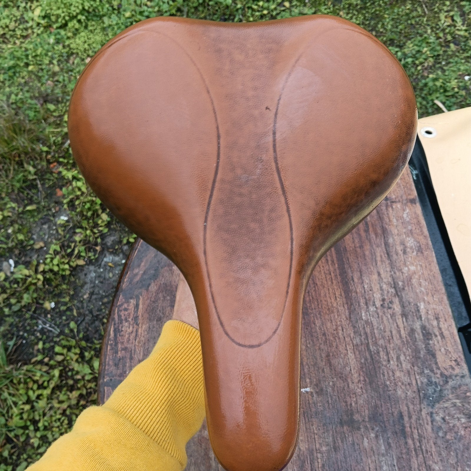 Giara comfortabel fietszadel met vering en zadelpen, Gebruikt, Leer, Stadsfiets, Ophalen of Verzenden