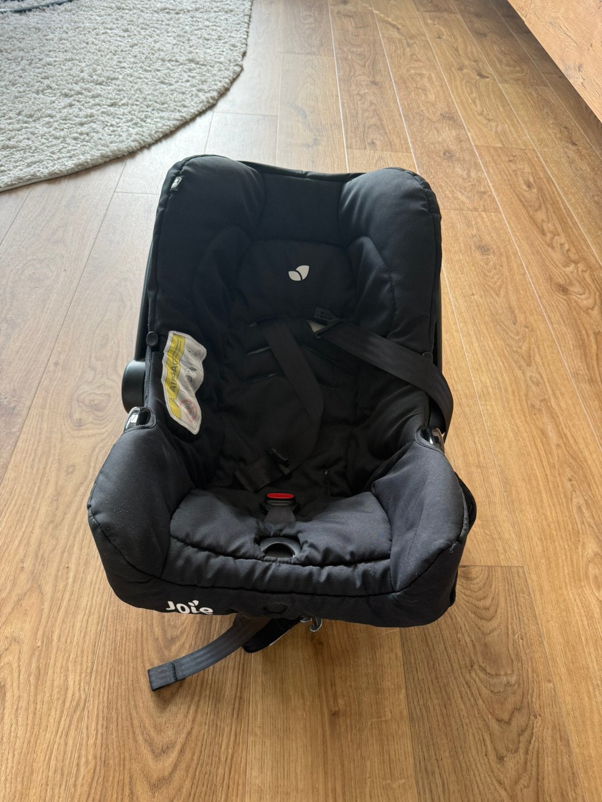 Joie Gemm baby-autostoel / Maxi-Cosi 0+ (0-13 kg), Autogordel, Zo goed als nieuw, 0 t/m 13 kg, Ophalen