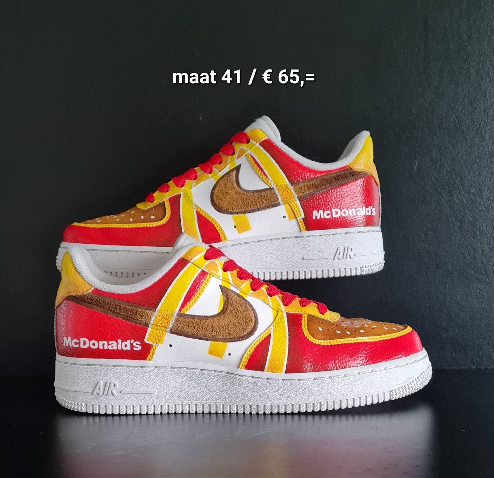 Unieke McDonald's Custom - Maat 41, Overige kleuren, Nike, Ophalen of Verzenden, Sneakers of Gympen