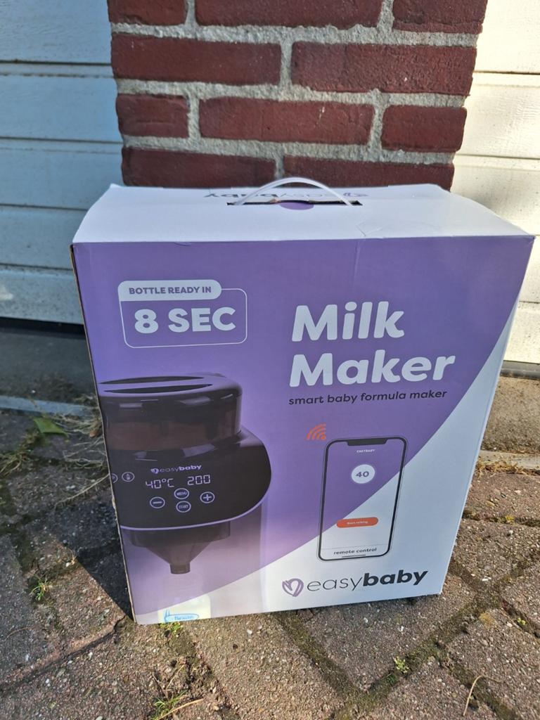 Easybaby Milk Maker - Smart Baby Formula Maker, Ophalen of Verzenden, Zo goed als nieuw, Flessen- of potjesverwarmer