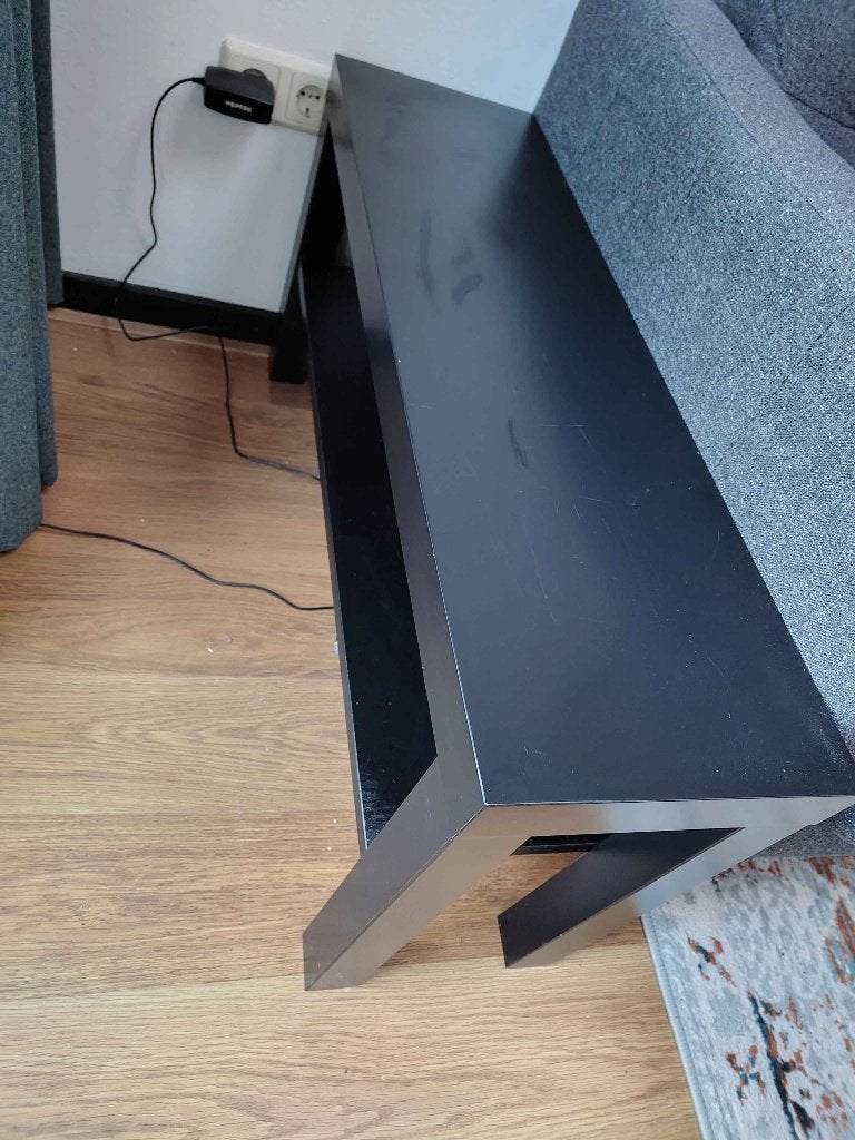 Small IKEA side table, Huis en Inrichting, Ophalen, Gebruikt, 50 tot 100 cm, 25 tot 50 cm