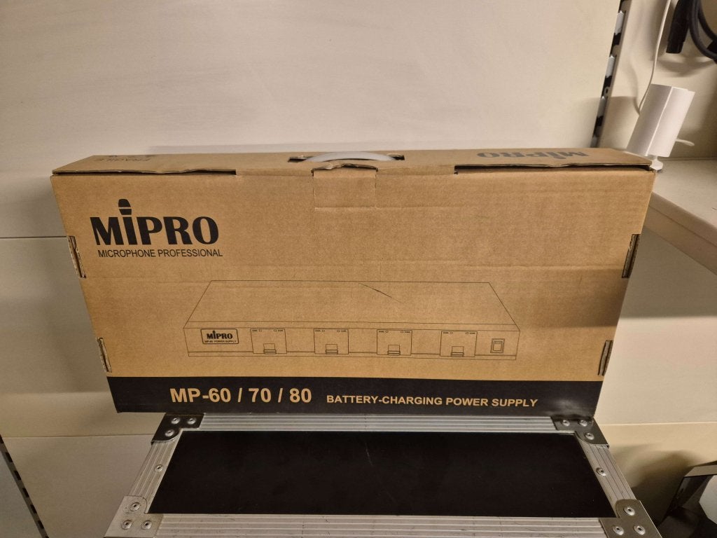 Mipro 9v batterij lader MP-80, Taiwan, Zo goed als nieuw, Overige typen, Mipro