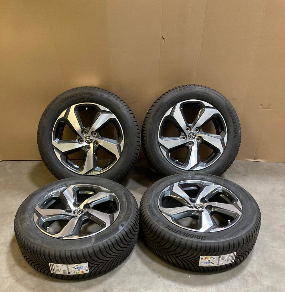 Toyota RAV4 2019--> set nieuwe 18" velgen met Bridgestone, Auto-onderdelen, Banden en Velgen, Ophalen, 18 inch, Banden en Velgen