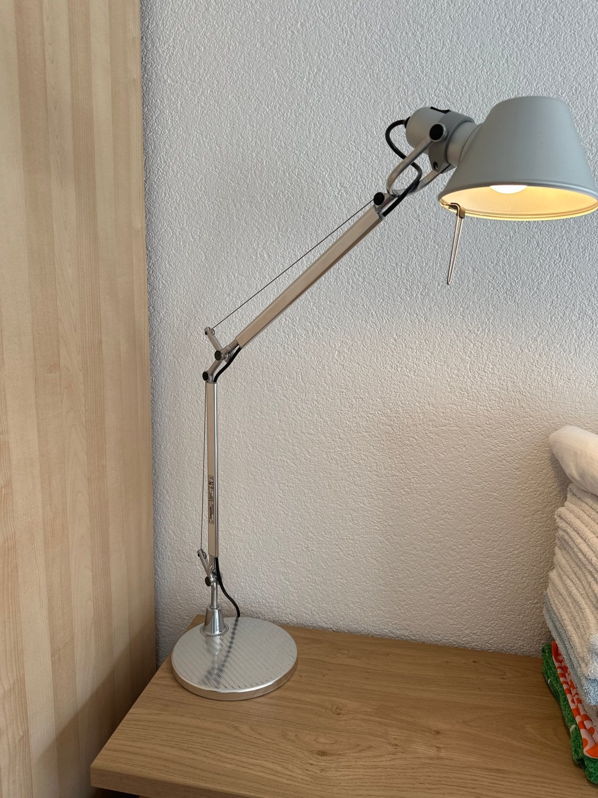 Artemide Tolomeo Mini Tafellamp - Design Klassieker, Huis en Inrichting, Lampen | Tafellampen, Ophalen, Bureaulamp, Verstelbaar