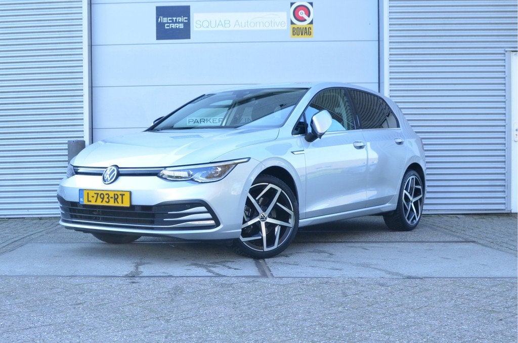 Volkswagen Golf 1.5 TSI R-Line HUD, 18" Alu (bj 2020), Auto's, Volkswagen, Bedrijf, Te koop, Golf, ABS, Achteruitrijcamera, Adaptive Cruise Control