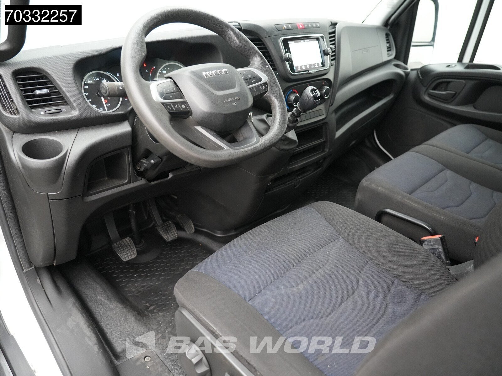 Iveco Daily 35C16 3.0L 160PK Kipper met Kist Navi Camera 3.5, Auto's, Stof, Gebruikt, Euro 6, Iveco
