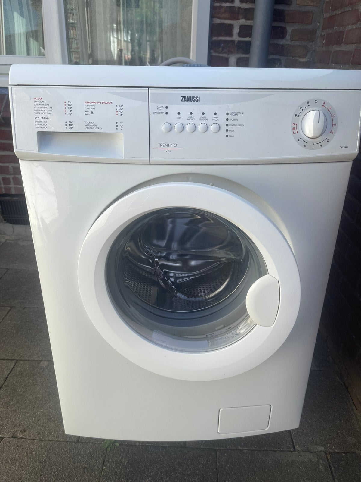Uitstekende Zanussi wasmachine met goede wasprestaties, Witgoed en Apparatuur, Ophalen, 1200 tot 1600 toeren, 4 tot 6 kg, Zo goed als nieuw