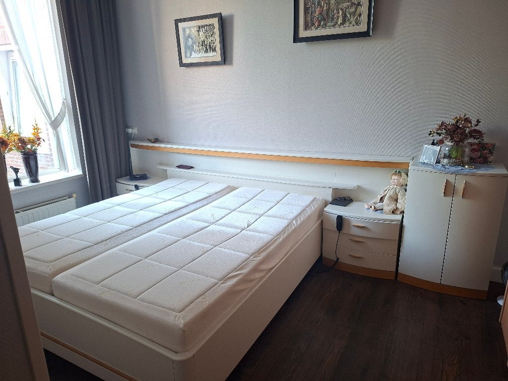 ledikant met ombouw en kastjes., Ophalen, Gebruikt, Ledikant