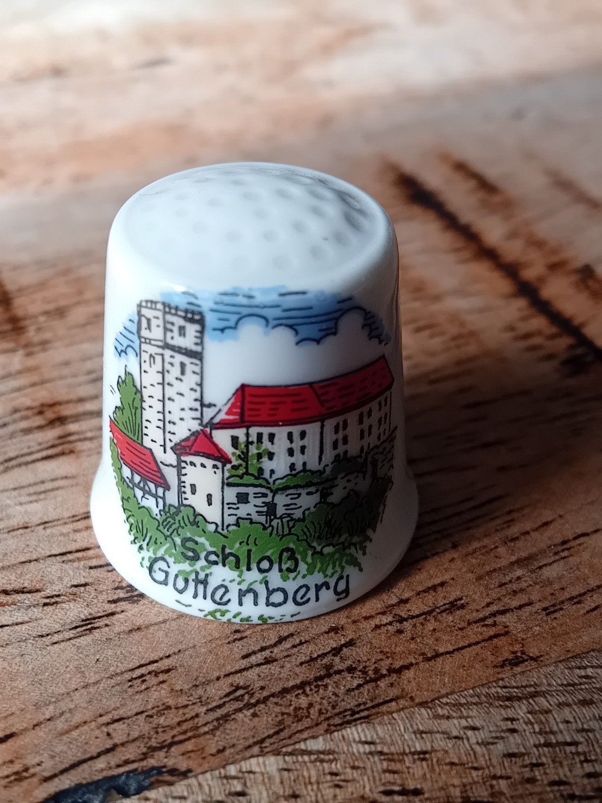 vingerhoedjes verzamelen schloss Gottenberg vingerhoedje, Verzamelen, Ophalen of Verzenden, Zo goed als nieuw