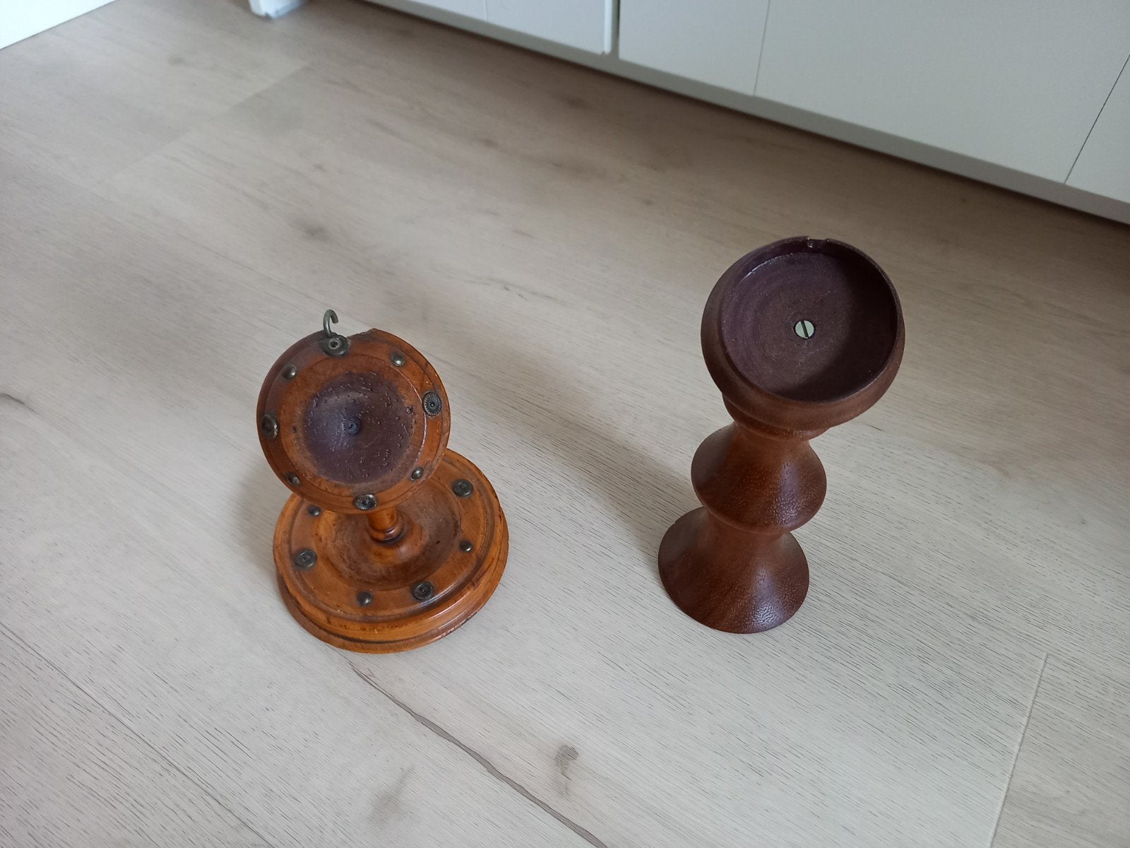 Houten houder zakhorloge stolp 2 stuks, Ophalen of Verzenden, Zo goed als nieuw, Bruin, Hout
