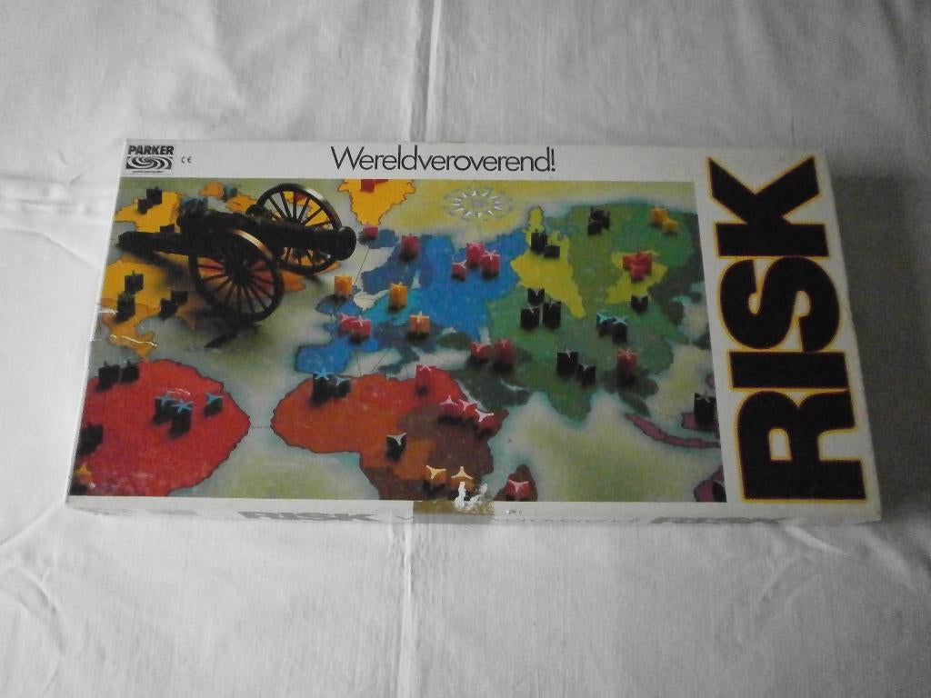 Risk, Hobby en Vrije tijd, Gezelschapsspellen | Bordspellen, Vijf spelers of meer, Ophalen of Verzenden, Gebruikt, Parker.