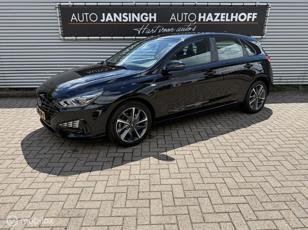 Hyundai i30 1.0 T-GDi MHEV Comfort | Stoel/Stuurverwarming |, Auto's, Hyundai, Automatische klimaatregeling, Stof, Gebruikt, Zwart