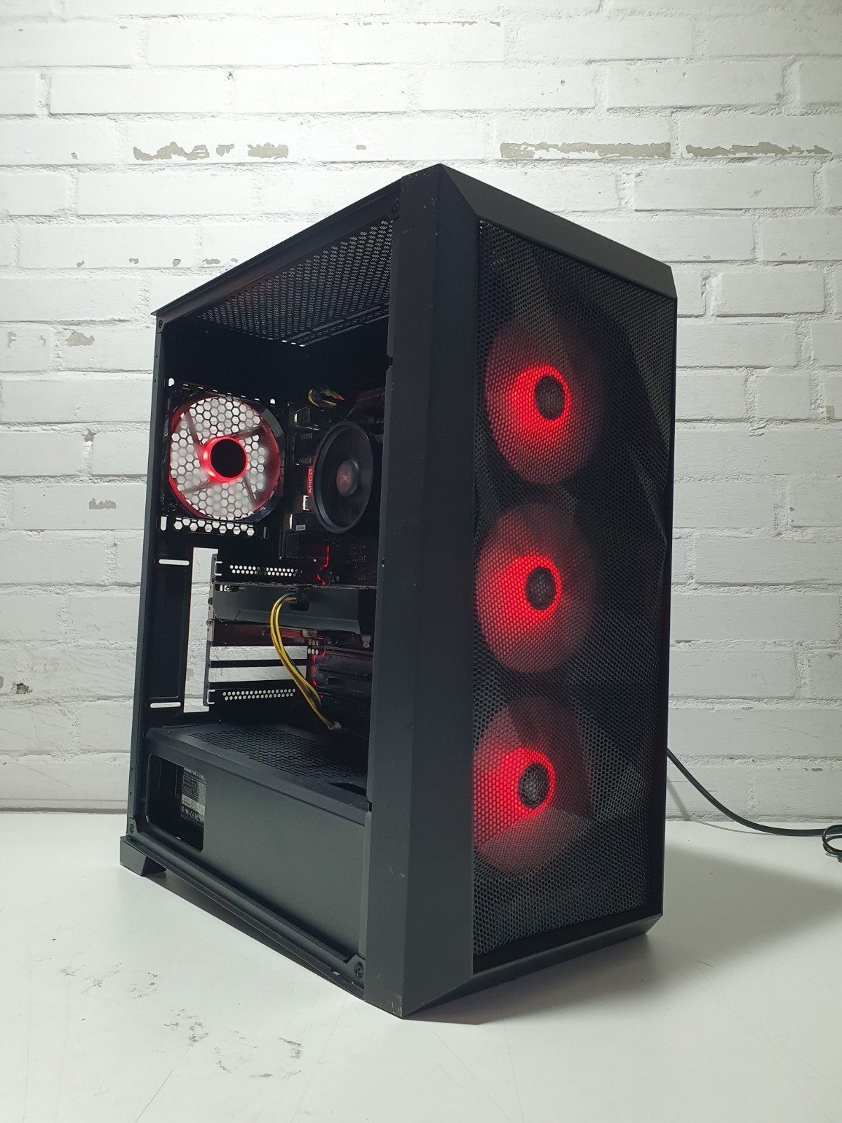 Budget Game PC Ryzen 3 3200G GTX 1060 3G 16GB DDR4 SSD/HDD, ., Refurbished, 740 GB, Ophalen of Verzenden