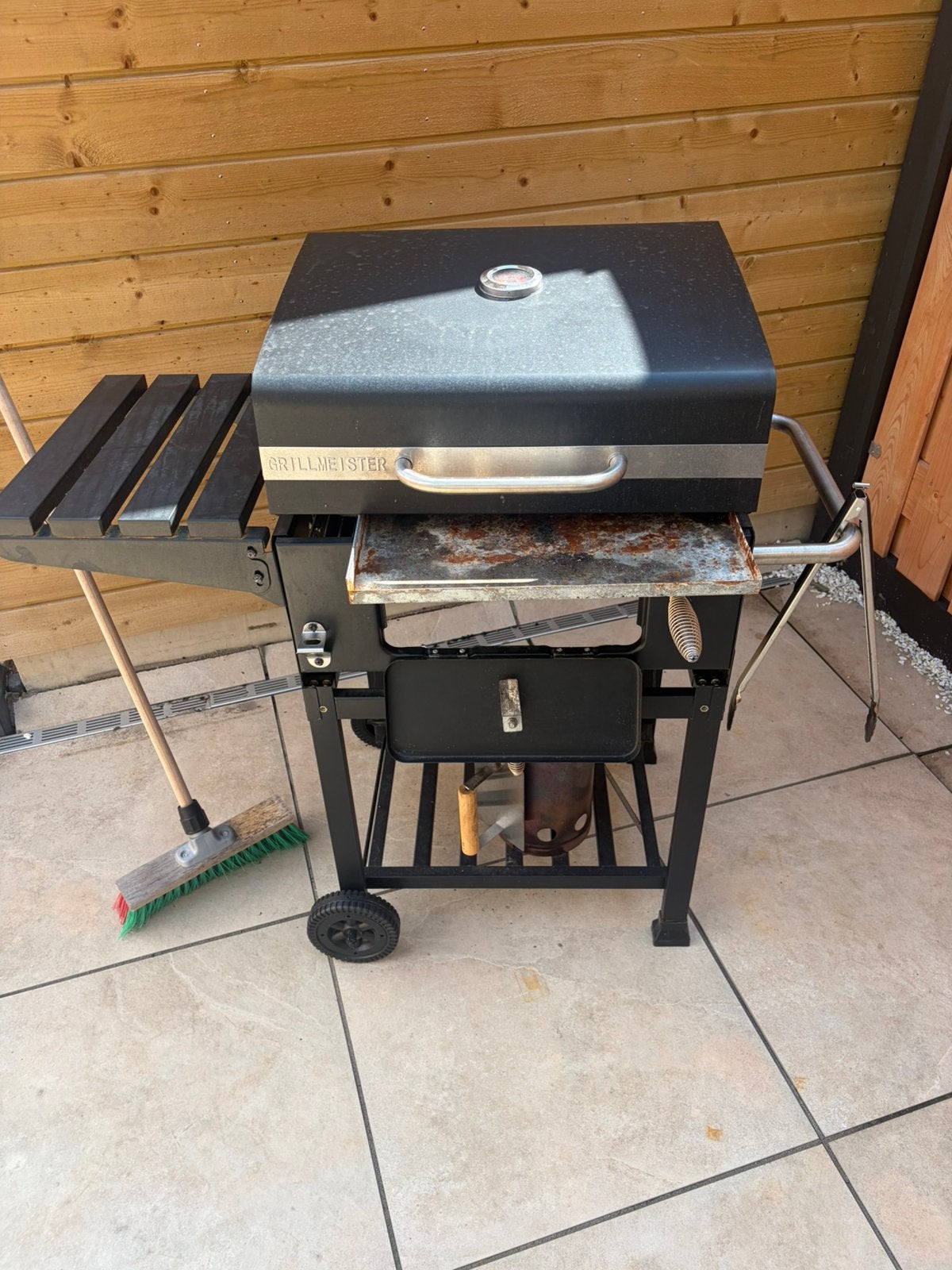 BBQ meteen op te halen, Ophalen, Zo goed als nieuw