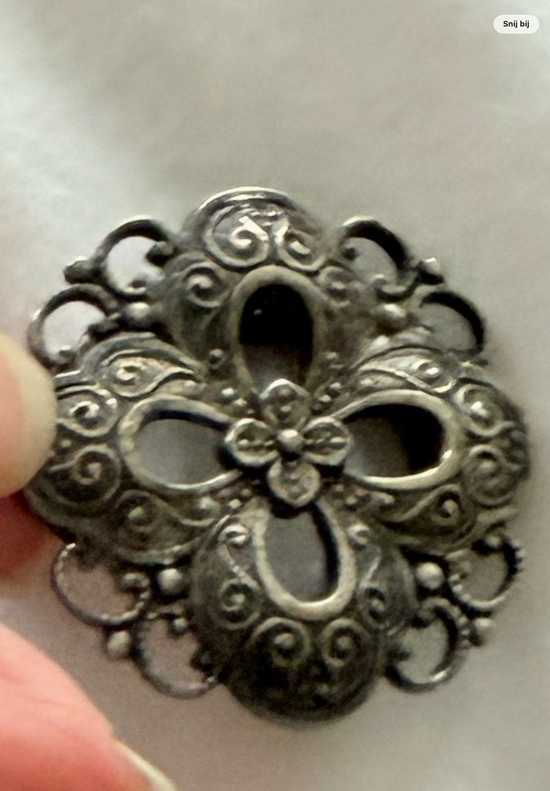 Mooi vintage RETRO Sjaal clip SASA barok bladmotief Luxe, Ophalen of Verzenden, Zo goed als nieuw, Zilver, Overige materialen