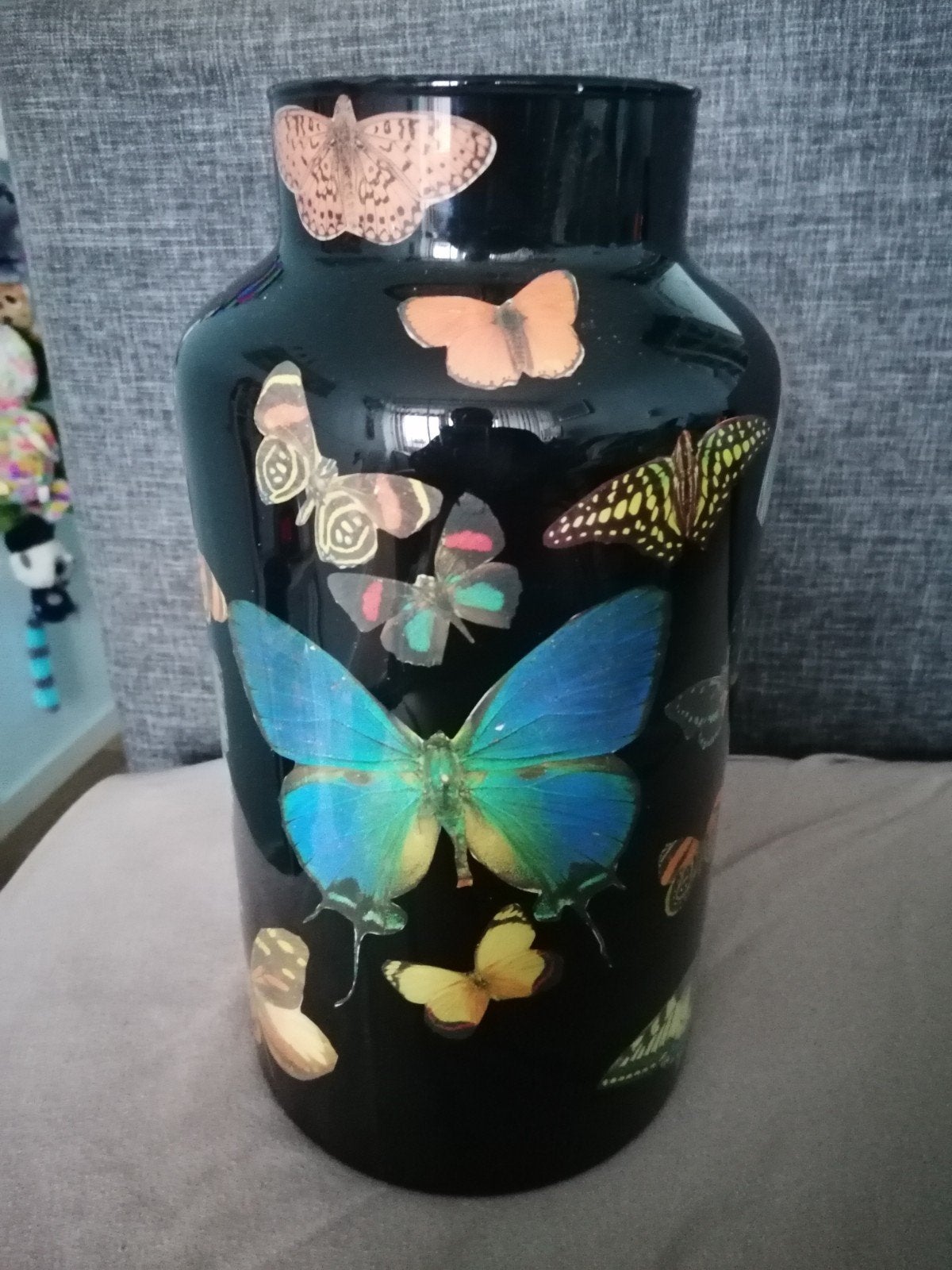 Grote vaas decoupage reverse vlinders 36 cm hoog / 15 cm bre, Ophalen, Overige kleuren, Minder dan 50 cm, Glas