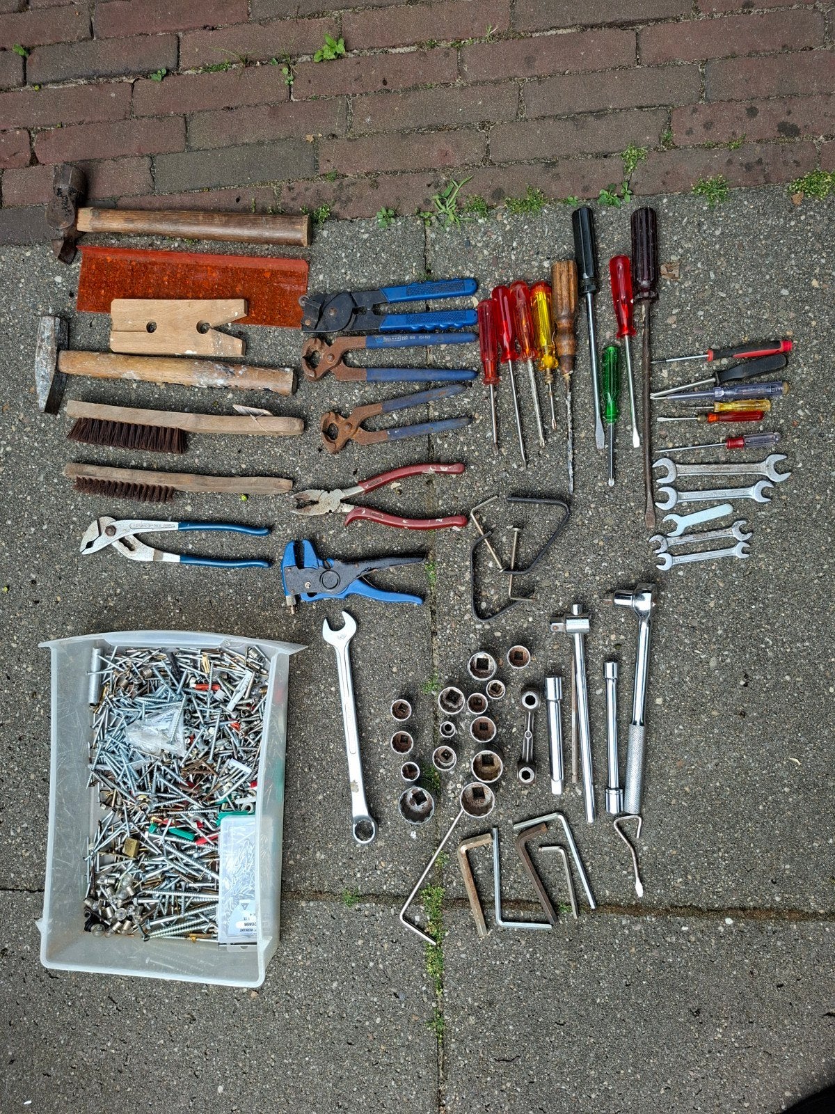 Partij gebruikt handgereedschap en bevestigingsmateriaal, Ophalen, Gebruikt, Overige merken