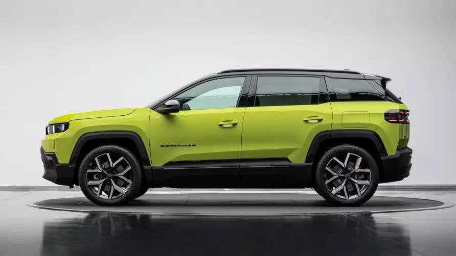 Jeep Compass First Edition Electric | Nu te bestellen vanaf, Auto's, Automaat, Stof, 213 pk, Nieuw
