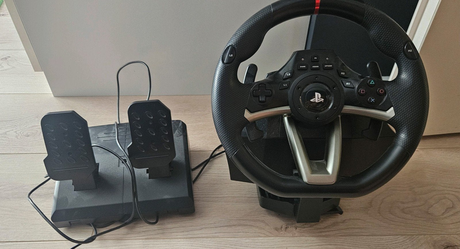 Hori Racing Wheel Apex (PS4/PS3/PC) (klein defect), Spelcomputers en Games, Spelcomputers | Sony PlayStation Consoles | Accessoires