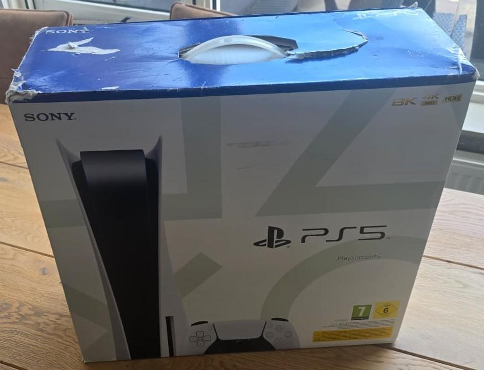 PS5 PlayStation 5 Disc Edition + 3 controllers + FC 26, Spelcomputers en Games, Spelcomputers | Sony PlayStation 5, Ophalen of Verzenden