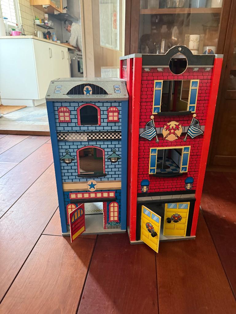 Kidkraft houten brandweerkazerne, Kinderen en Baby's, Speelgoed | Houten speelgoed, Ophalen, Gebruikt, Overige typen