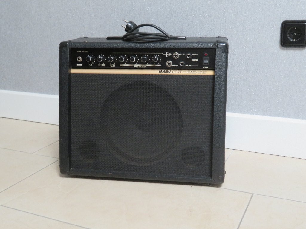 Yamaha AR-2500 Gitaarversterker, Muziek en Instrumenten, Ophalen, Gebruikt, Gitaar, Minder dan 50 watt