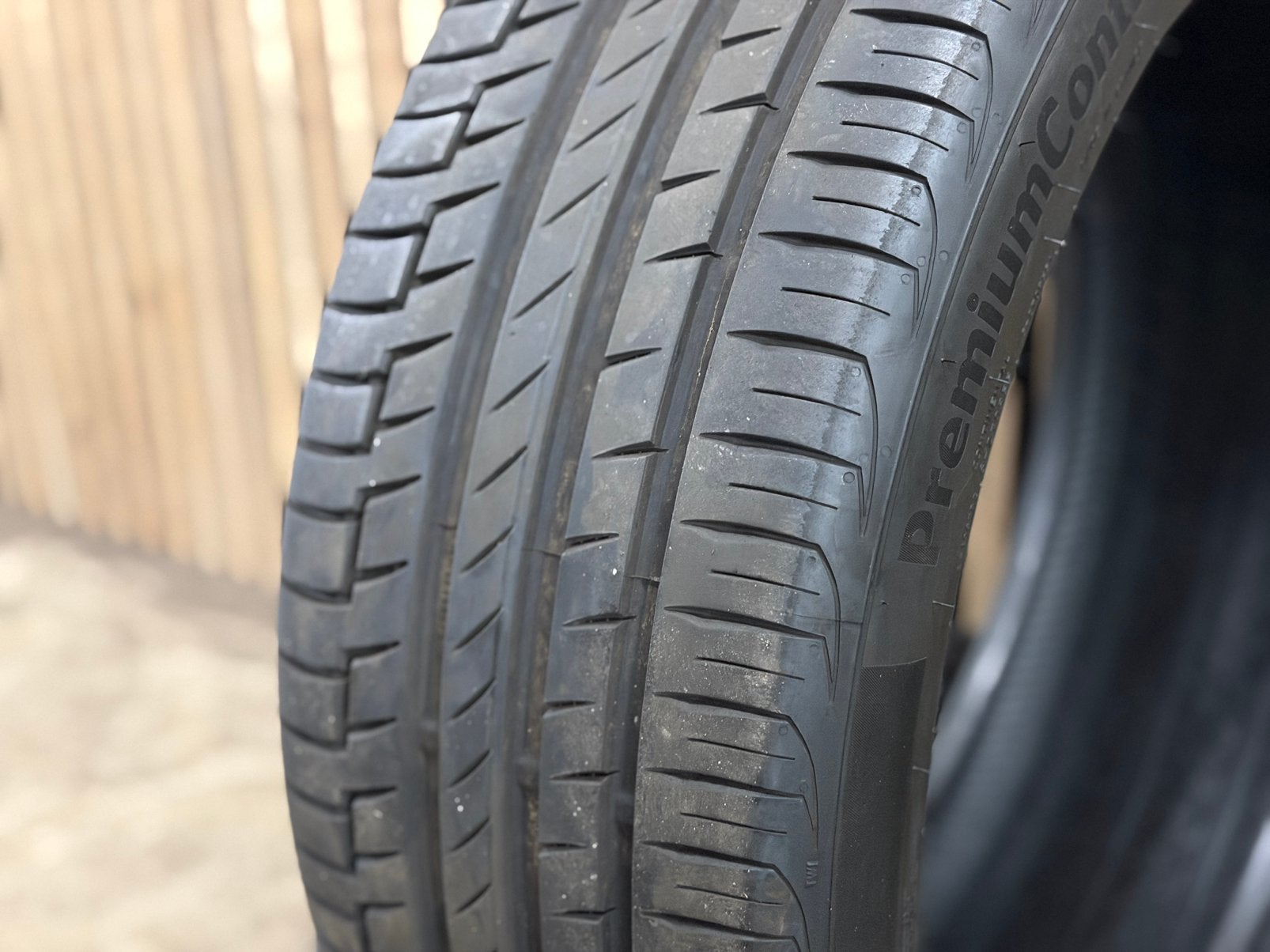 Te koop: 2x Continental Pc6 235/45 R20 DOT25 €200,- all in, Ophalen, 235 mm, Band(en), 20 inch