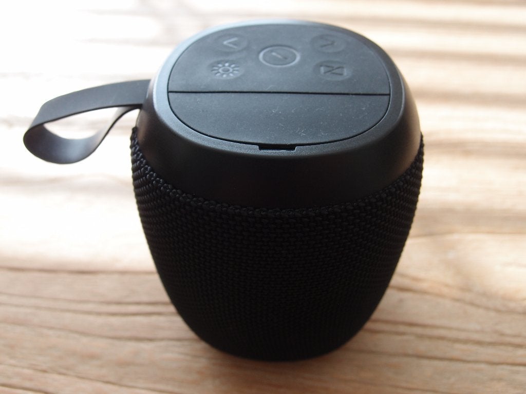 Draagbare bluetooth speaker luidspreker met lichtshow effect, Audio, Tv en Foto, Luidsprekers, Nieuw, Overige typen, Minder dan 60 watt