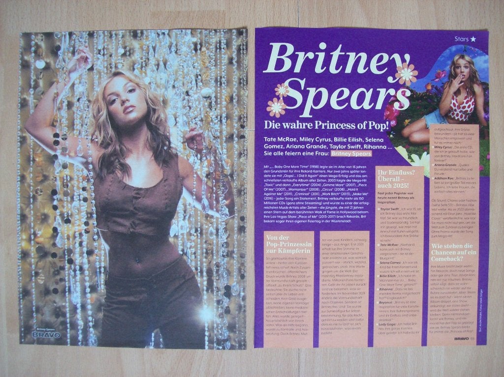 Poster + artikel + sticker Britney Spears uit Duits t. Bravo, Ophalen of Verzenden, Nieuw, A4 of kleiner, Muziek