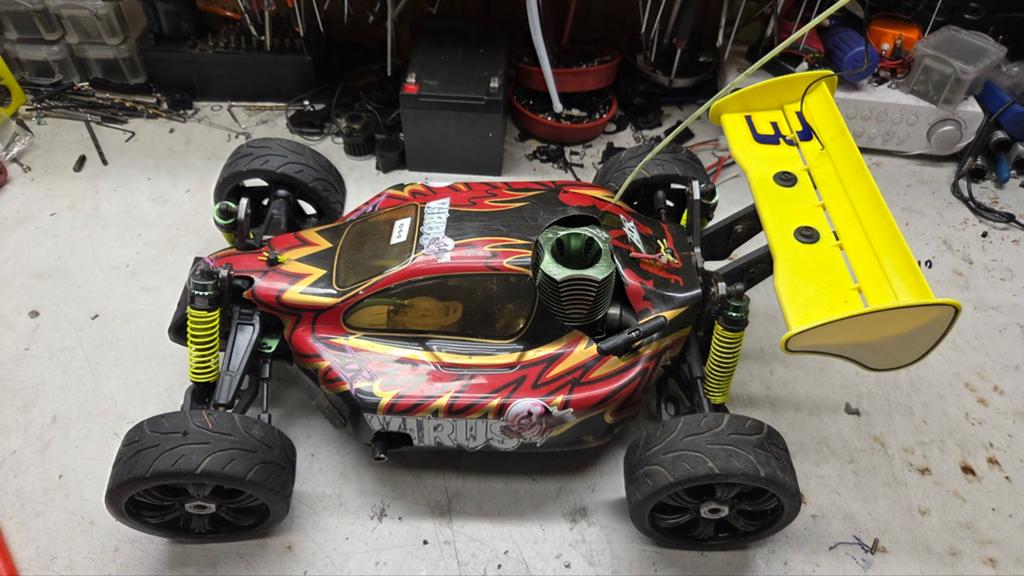 Te koop mooie ansman virus, Hobby en Vrije tijd, Gebruikt, Auto offroad, Ophalen of Verzenden, Schaal 1:8