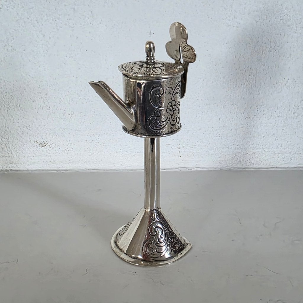 Een miniatuur zilveren snotneus met Amsterdams keur, Antiek en Kunst, Antiek | Goud en Zilver, Ophalen of Verzenden, Zilver
