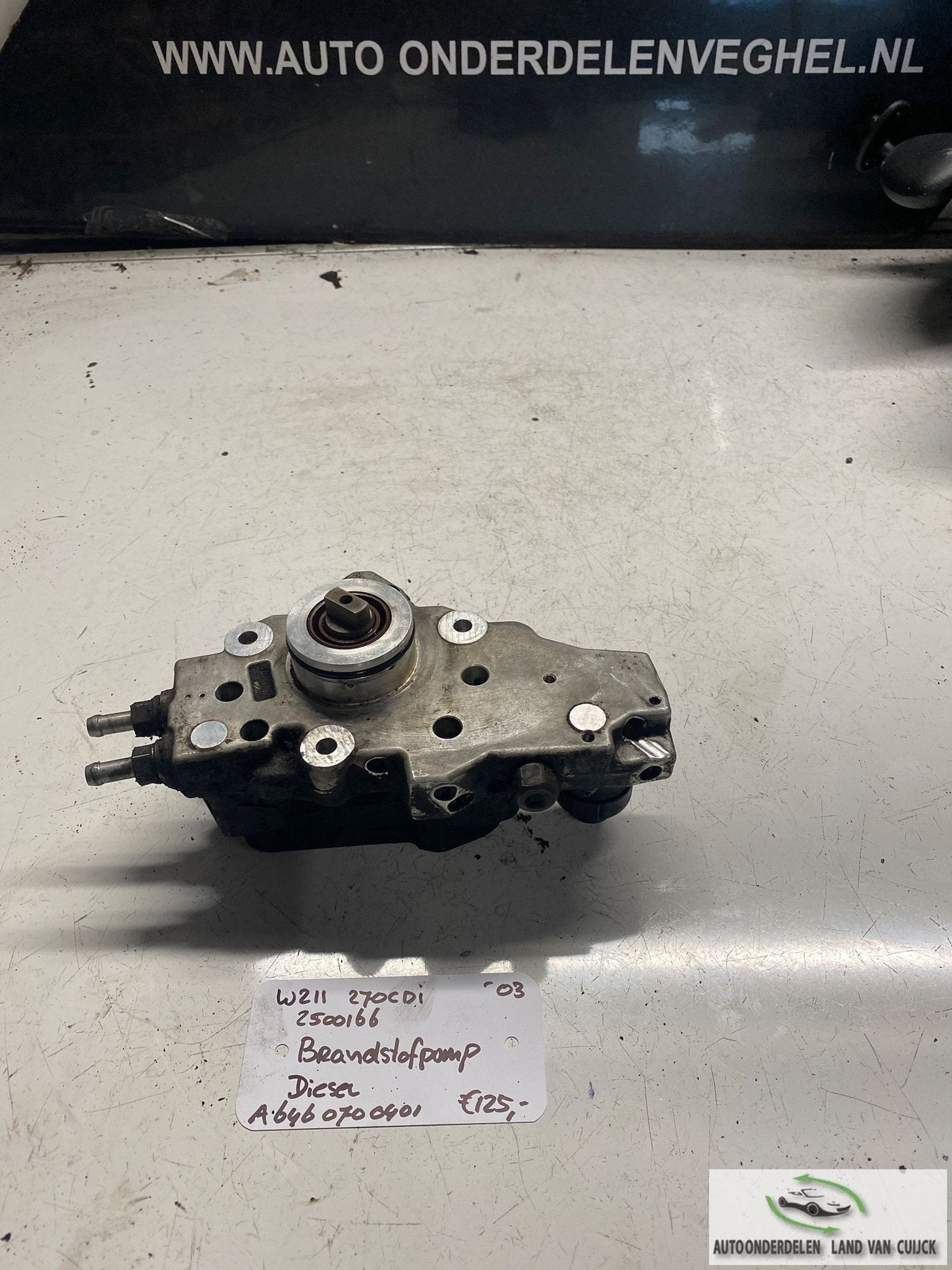 Mercedes W211 270cdi 2003 2500166 Dieselpomp  A 646 070 0401