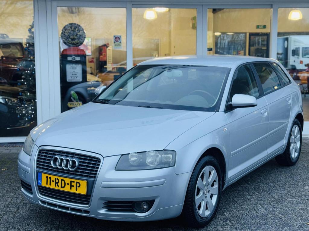 Audi A3 1.6 16v FSI 115pk 6bak,Clima,Cruise,Lmv,Elek pakket,, Voorwielaandrijving, Gebruikt, Zwart, 4 cilinders