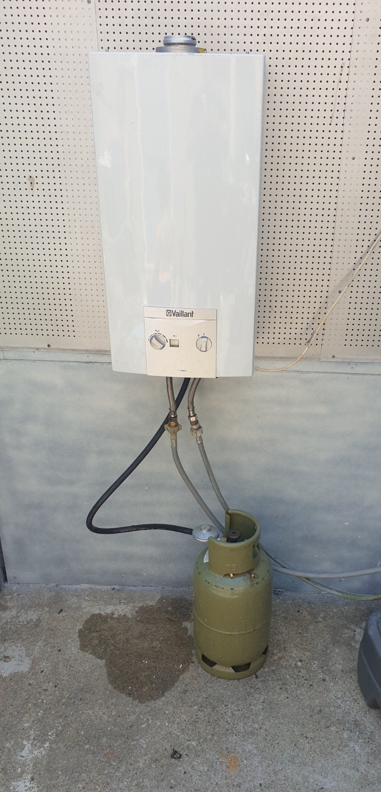 badgeiser vaillant turbo mag 17L butaan propaan flessengas, Ophalen, Minder dan 20 liter, Propaan of Butaan, 3 t/m 5 jaar oud
