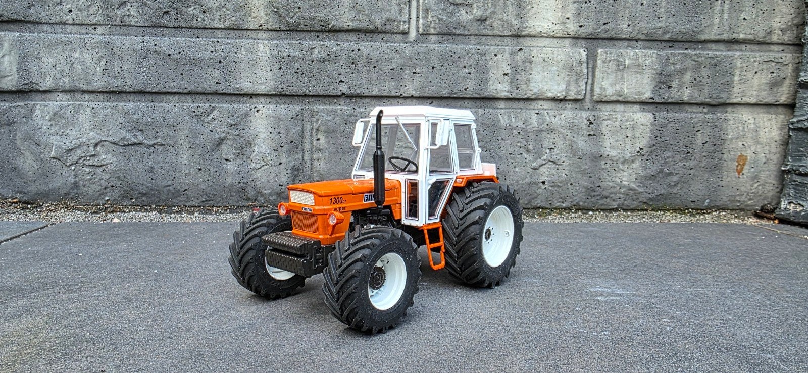 Verbouwde Fiat 1300 DT 1:32, Ophalen of Verzenden, Nieuw, Tractor of Landbouw, Overige merken