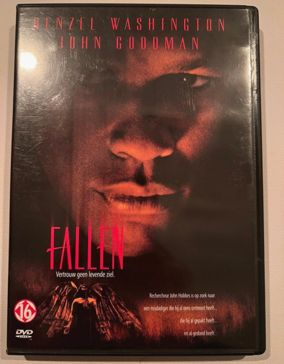 Fallen, Alle leeftijden, Verzenden, Zo goed als nieuw, Overige genres