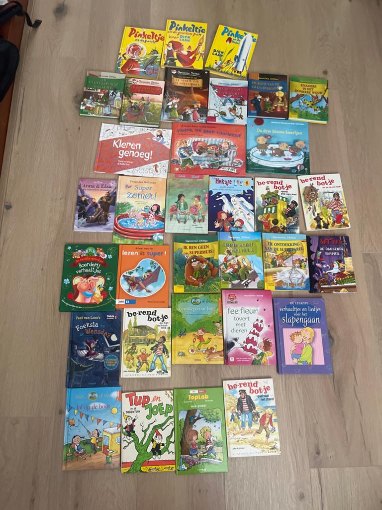 Grote collectie kinderboeken (30+ titels), 5 of 6 jaar, Fictie algemeen, Jongen of Meisje, Voorleesboek