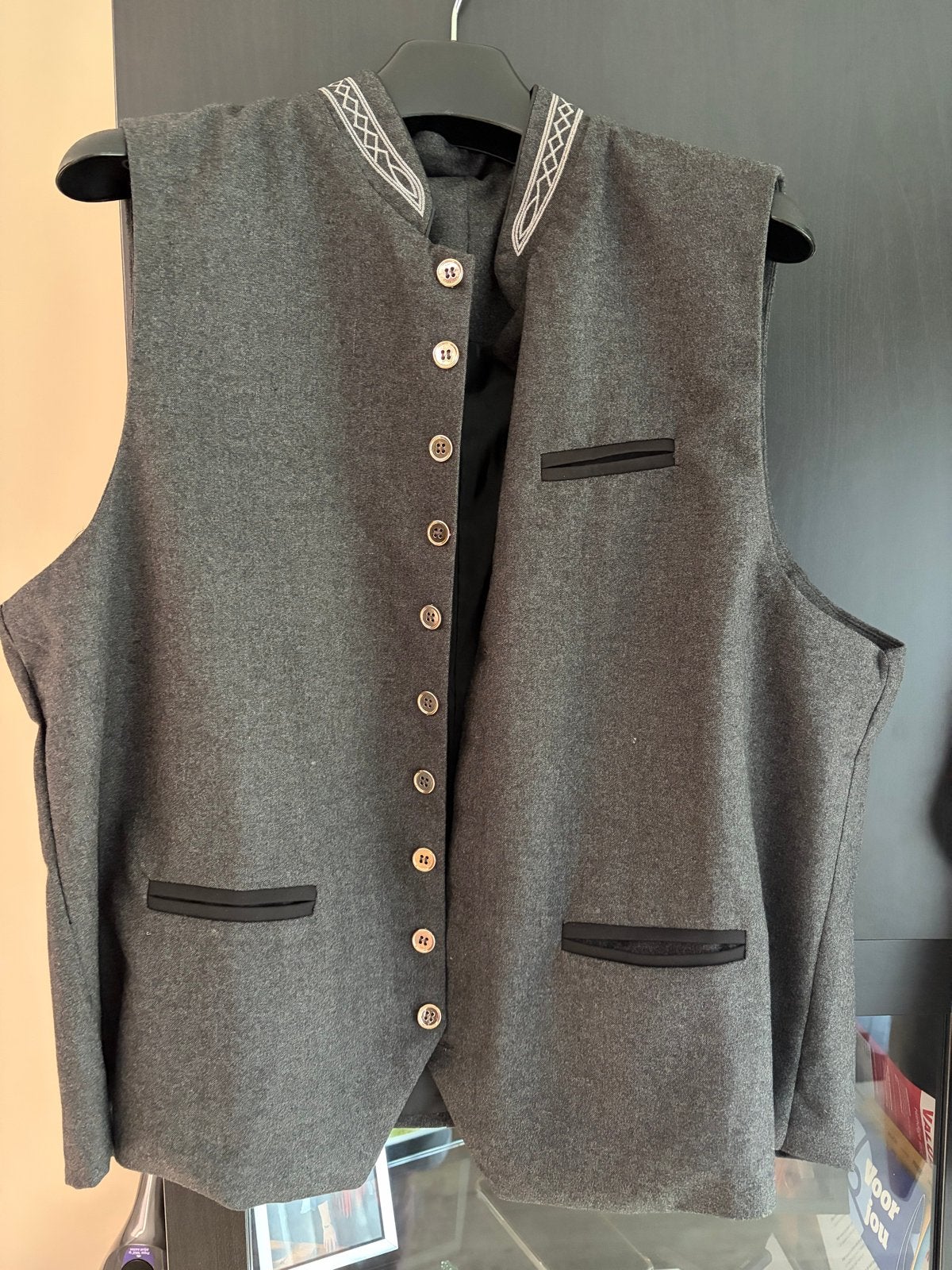 Mooi trachten gilet - nieuw, Ophalen of Verzenden, Nieuw