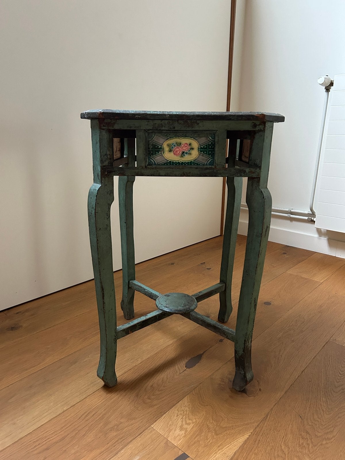 Zeegroen bijzettafeltjes Indiase stijl, Ophalen, Minder dan 55 cm, Vierkant, Zo goed als nieuw