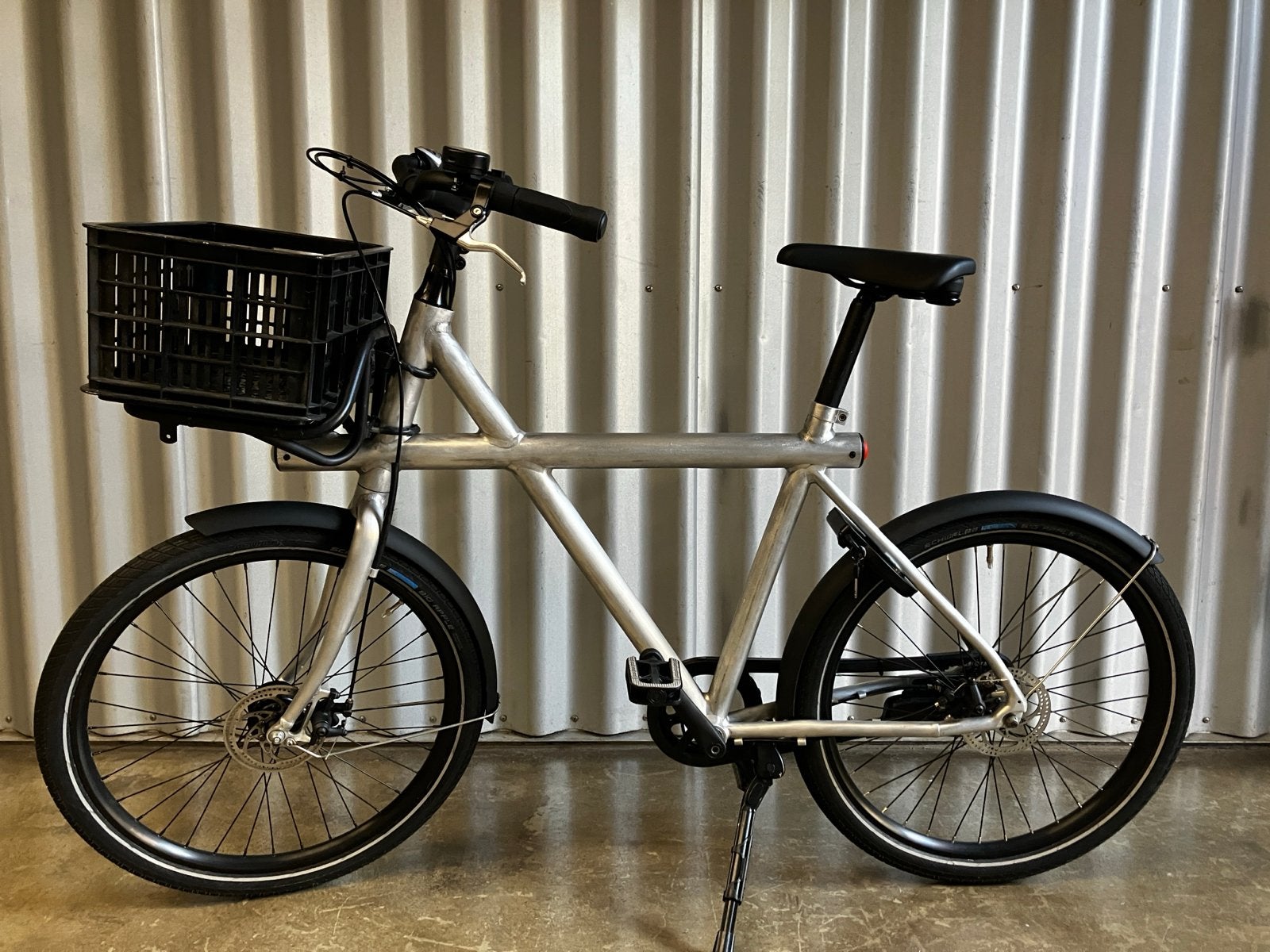 Vanmoof x special (niet elektrisch), 3 versnellingen, Versnellingen, Zo goed als nieuw, Schijfrem, 53 tot 57 cm