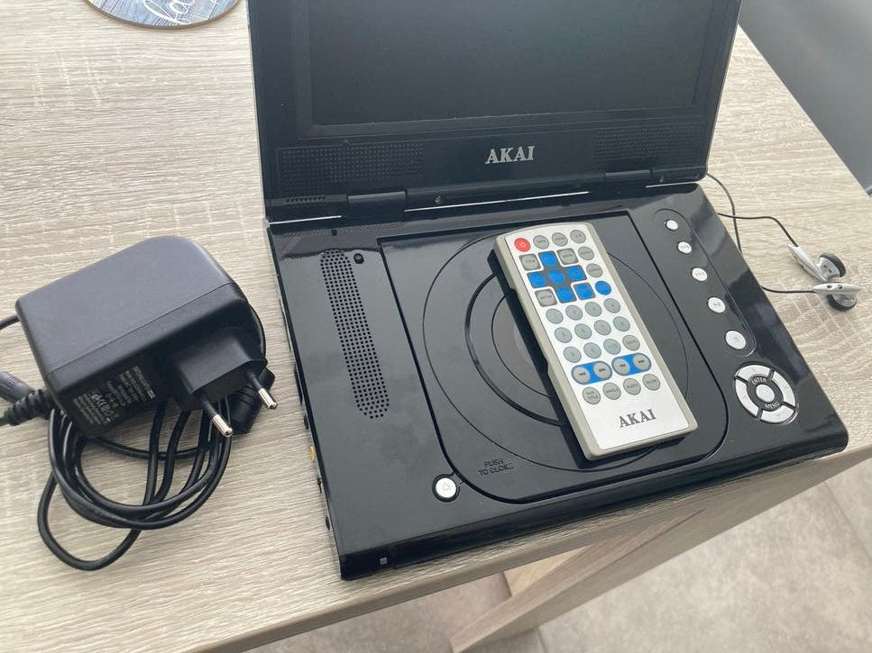 Akai portable dvd speler met afstandsbediening, Draagbaar, Ophalen of Verzenden, Zo goed als nieuw, Overige merken
