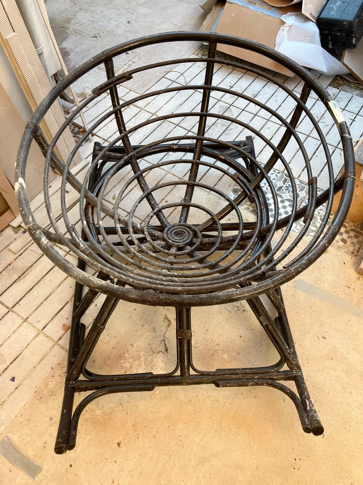 Vintage Papasan stoel - gratis, Huis en Inrichting, Stoelen, Ophalen, Gebruikt, Zwart, Riet of Rotan