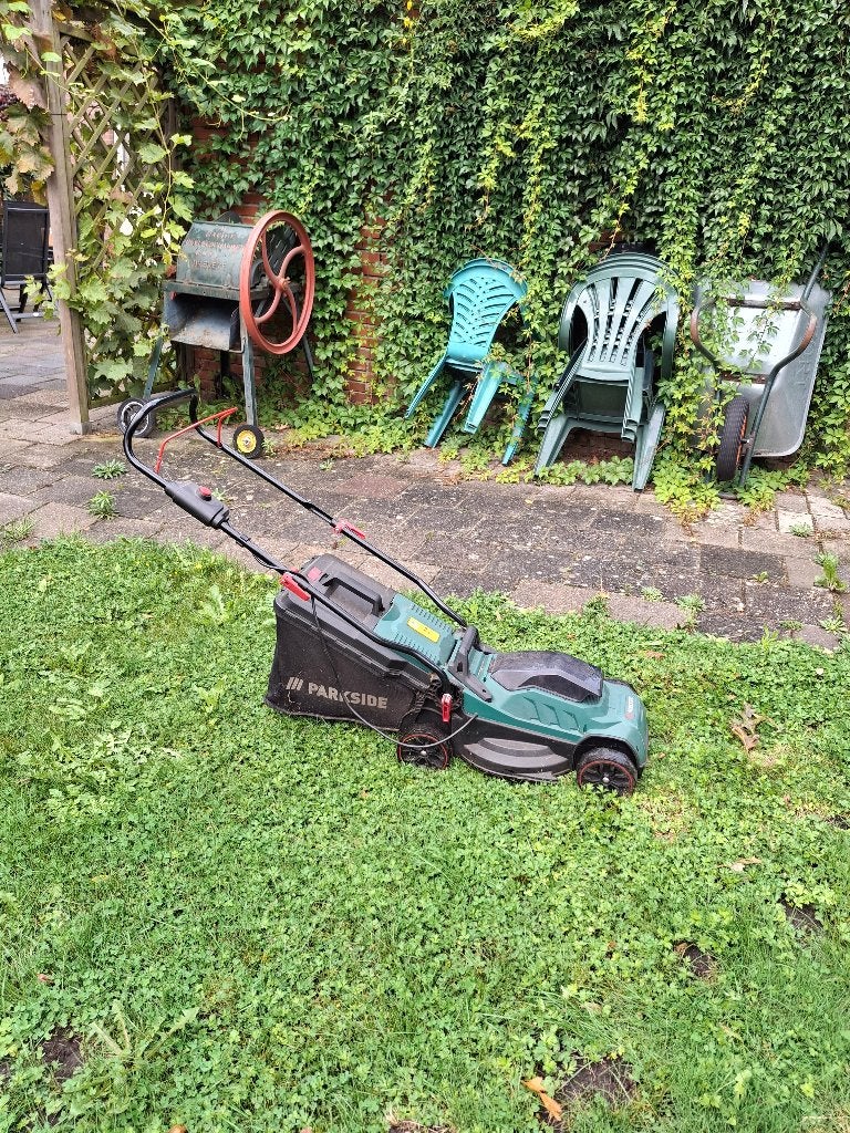 Grasmaaier op accu, Tuin en Terras, Ophalen, Cirkelmaaier, Gebruikt, Accu-grasmaaier