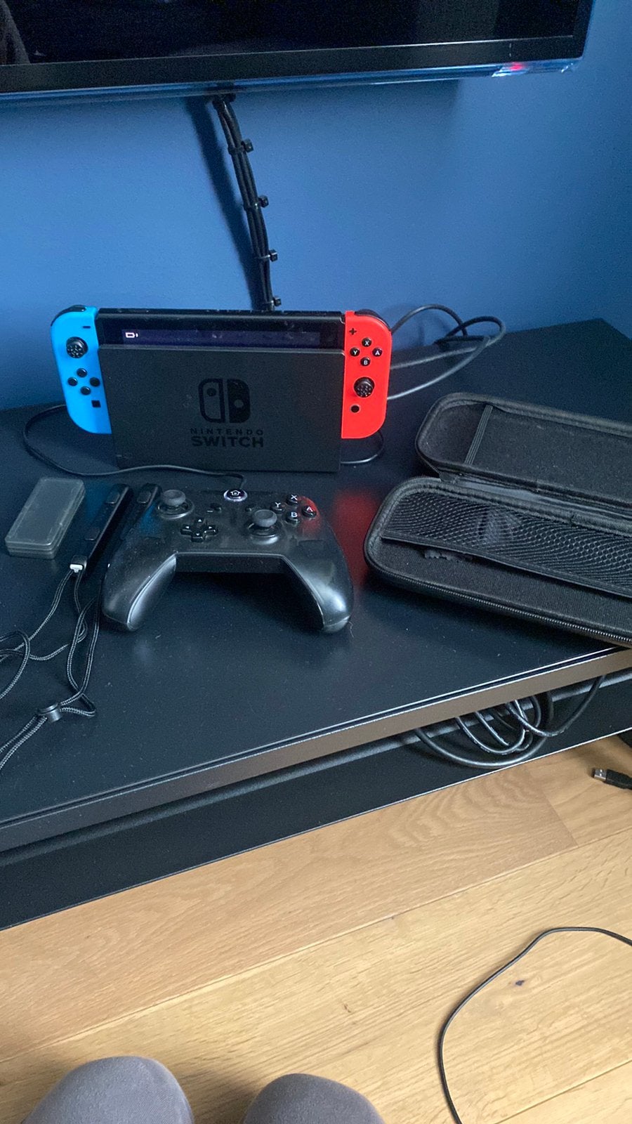 Nintendo switch met extra controller, Spelcomputers en Games, Spelcomputers | Nintendo Switch, Ophalen, Gebruikt, Met 1 controller
